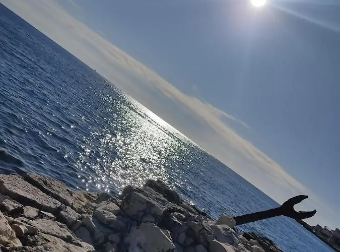 Amans Διαμέρισμα *